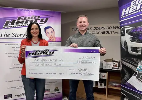 Eoin Henry Foundation cheque presentation, photo 3
