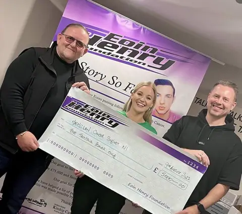 Eoin Henry Foundation cheque presentation, photo 7
